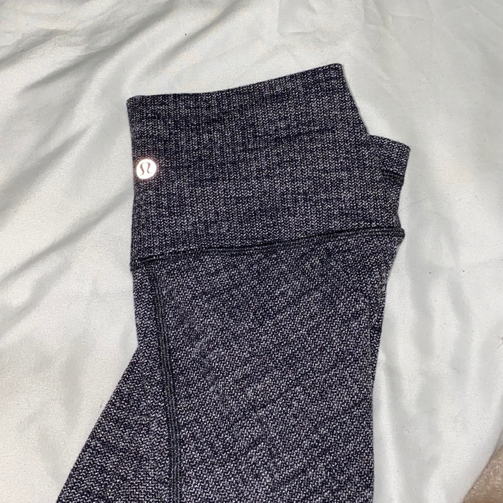 Lulu lemon leggings - size 4